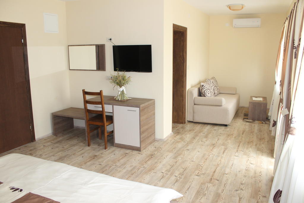 Rooms & Apartment Vinia Bjelovar Eksteriør billede